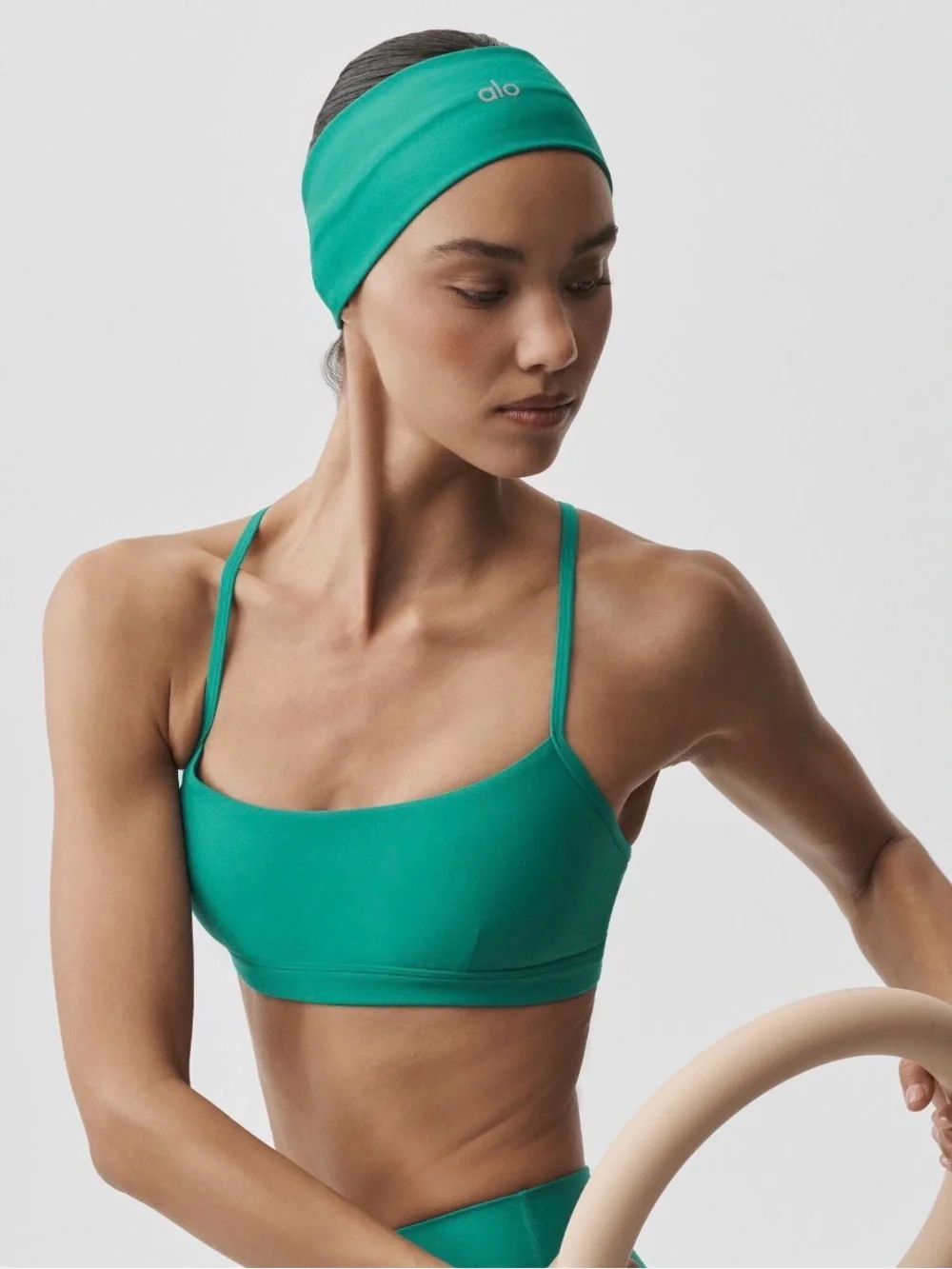 ALO Yoga Airlift Wide Headband in Emerald Isle